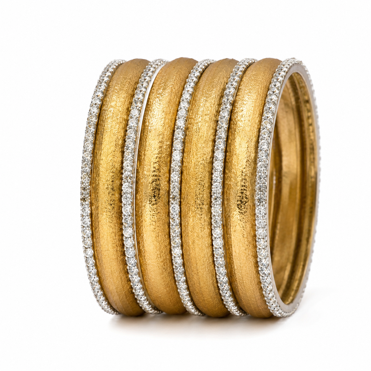 Chunkey mahira,s Bangles with jarao ad kara